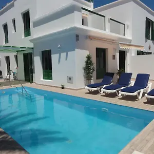 villa-santa-fe.puertodelcarmen-hotels.org/